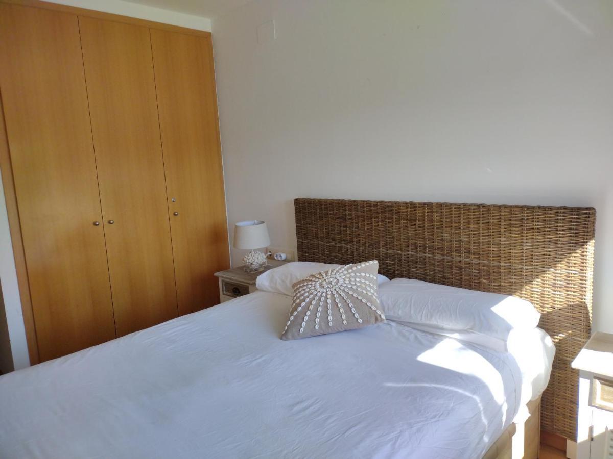Encantador Apartamento Familiar 4 Px Con Terraza, Parking Y Wi-Fi En Llança Kültér fotó